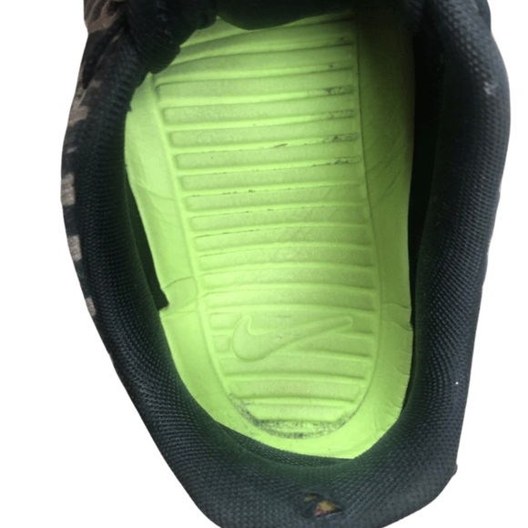 Nike Roshe Run Women Athletic Shoes Zebra Print White Swoosh Black Size 7 - Picture 12 of 16